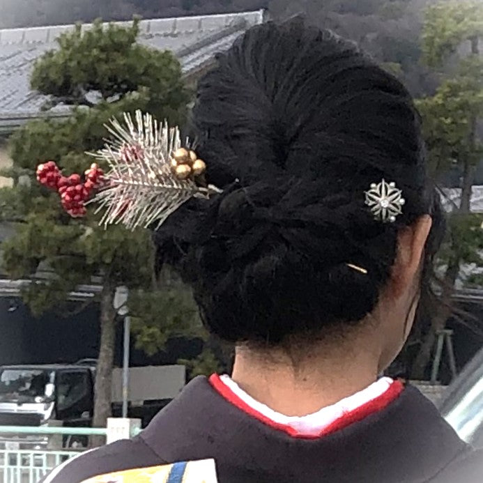 ダイヤモンドと細工の美しい かんざし