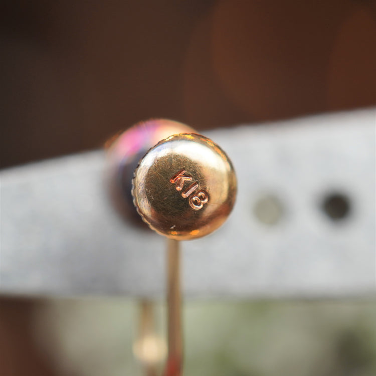 星留めのダイヤモンド イヤリング