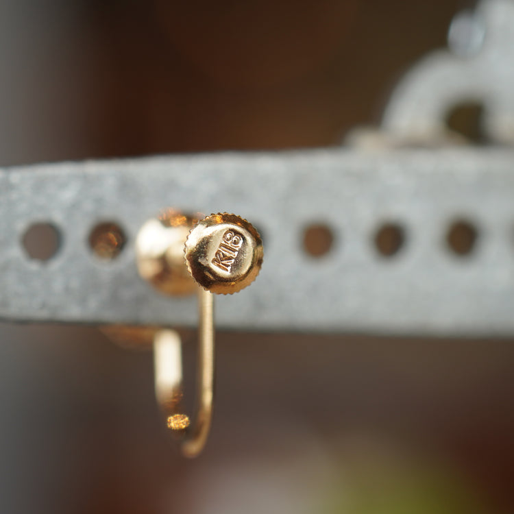 可愛らしい パールイヤリング