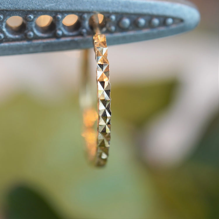 さりげない輝きが美しい ピアス