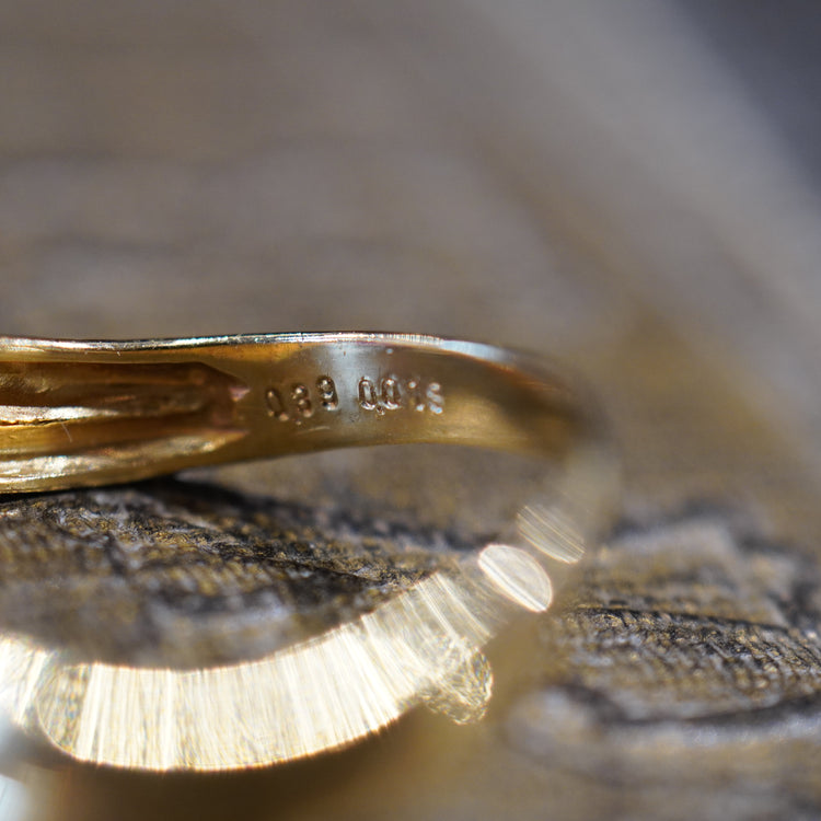 指が美しく見えるルビーデザインリング