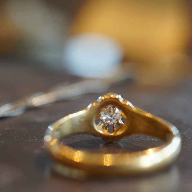 ヴィンテージ ダイヤモンドソリティアリング