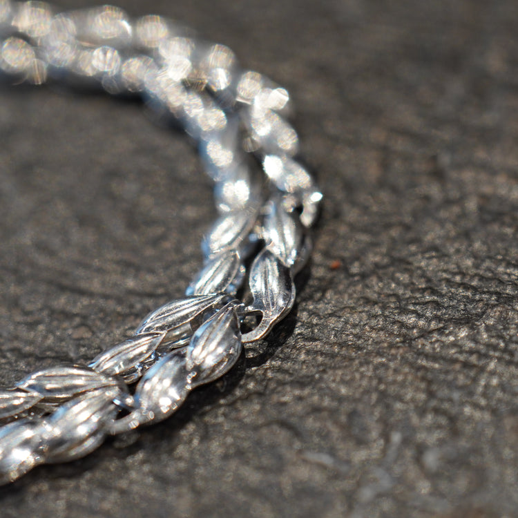 PT1000 リーフモチーフ ネックレス