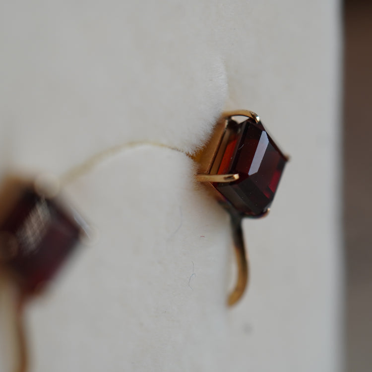 ガーネット イヤリング