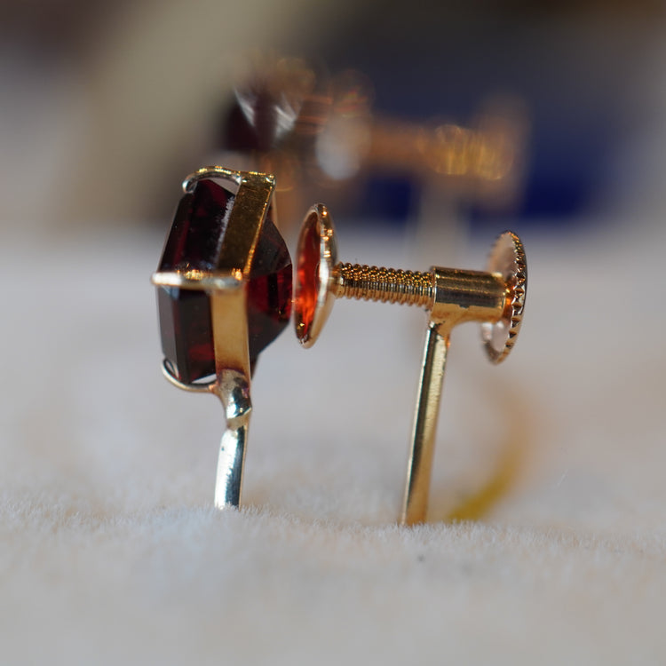 ガーネット イヤリング