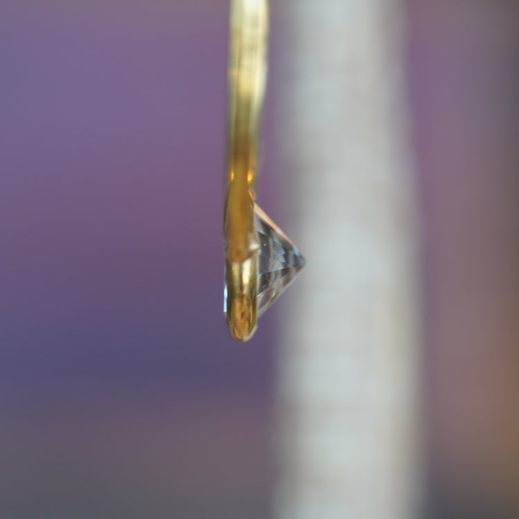 ダイヤモンドが輝く ピアス