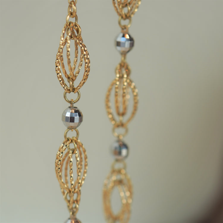 レース編みの様な可憐なネックレス