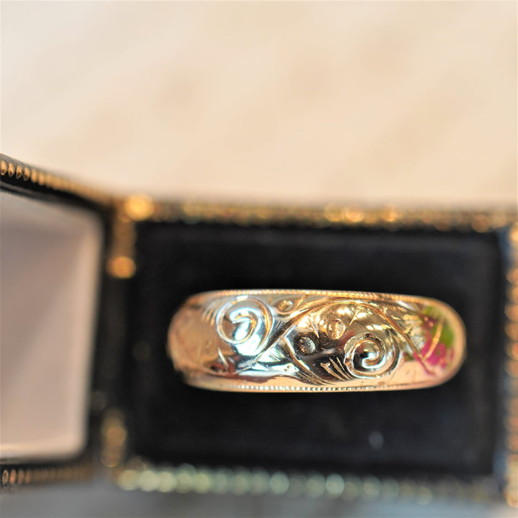 レトロな彫り リング