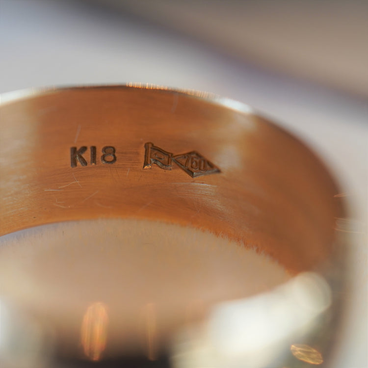 シンプルな幅広 ゴールドリング