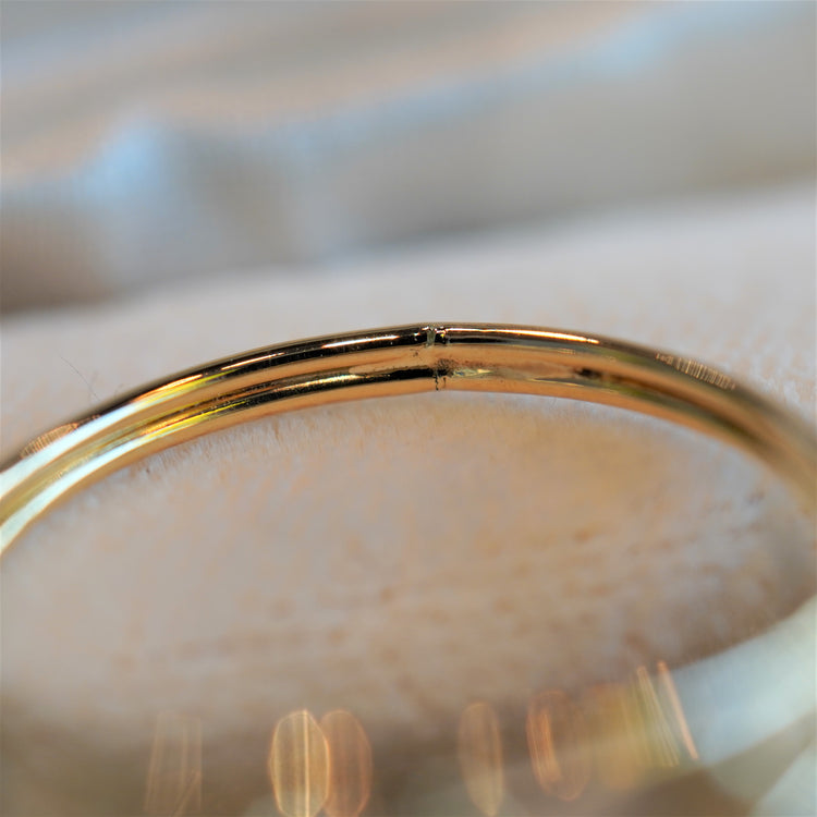 シンプルな透かしリング