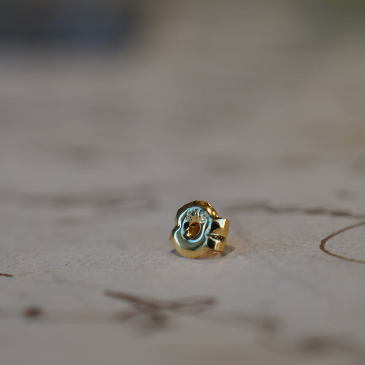 揺れるムーンストーンが可愛い ピアス