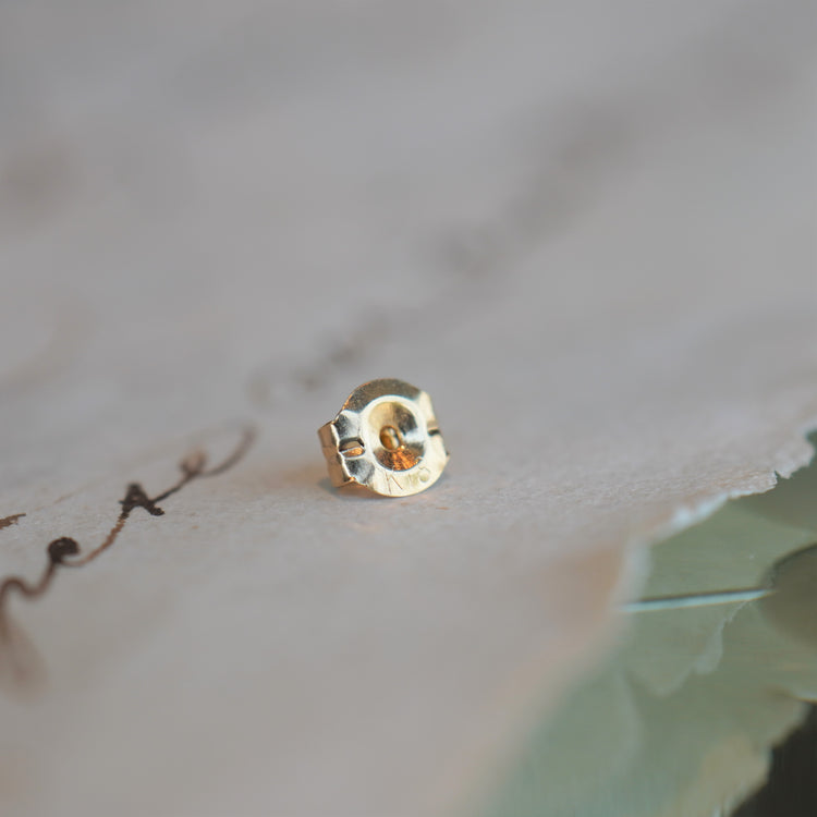 可愛らしい アメジストピアス