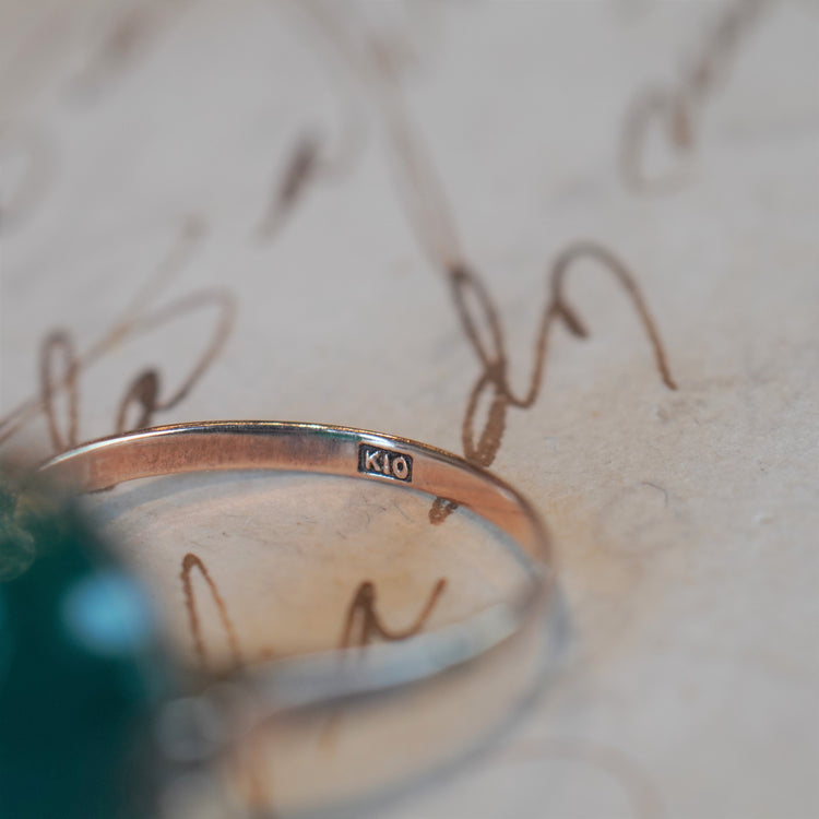 シンプルな 翡翠リング