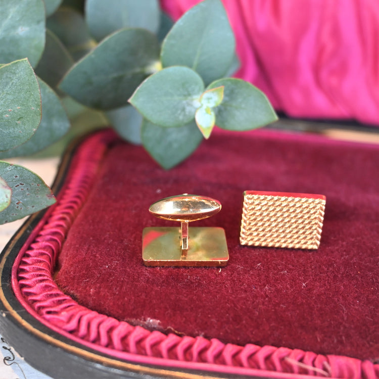 カフスとタイピン セット