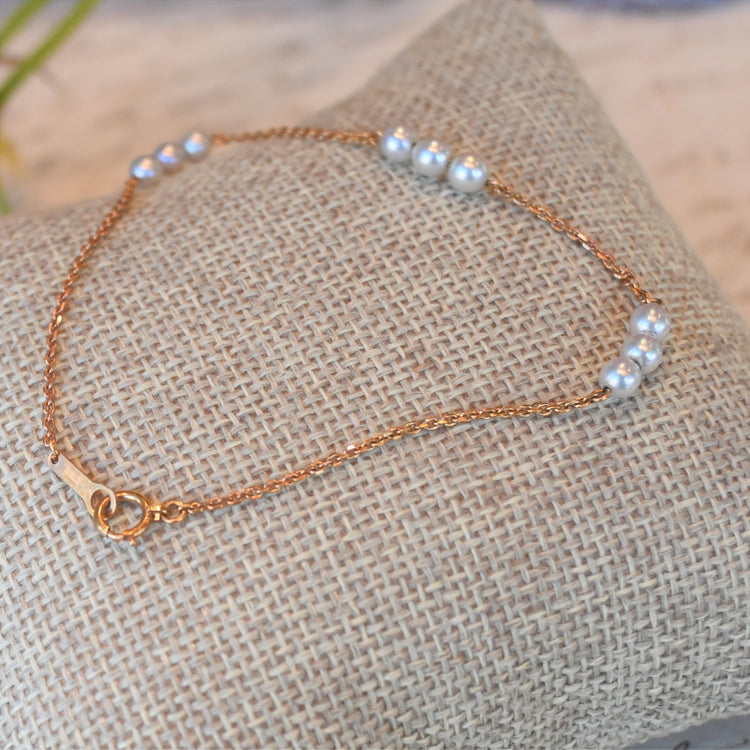 上品な パールブレスレット