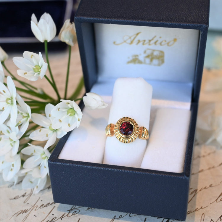 美しいガーネット リング