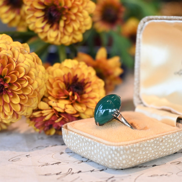 シンプルな 翡翠リング