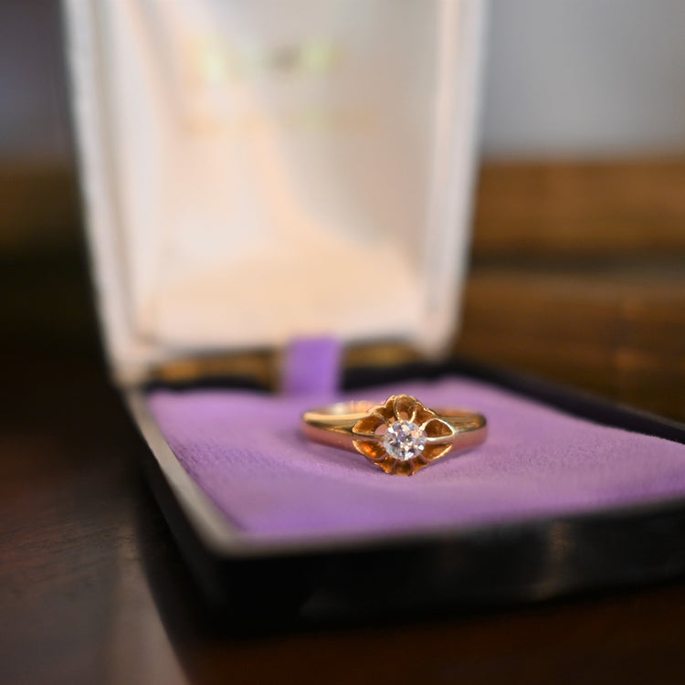 ヴィンテージ ダイヤモンドソリティアリング