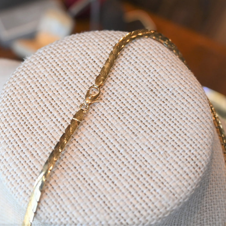 スネークネックレス