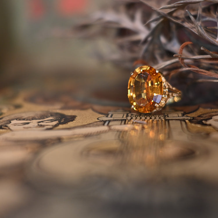 カットの美しい ヴィンテージシトリンリング