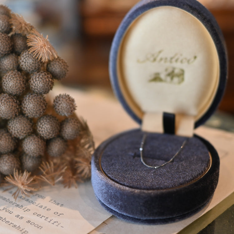 上品な輝き WGベネチアンネックレス