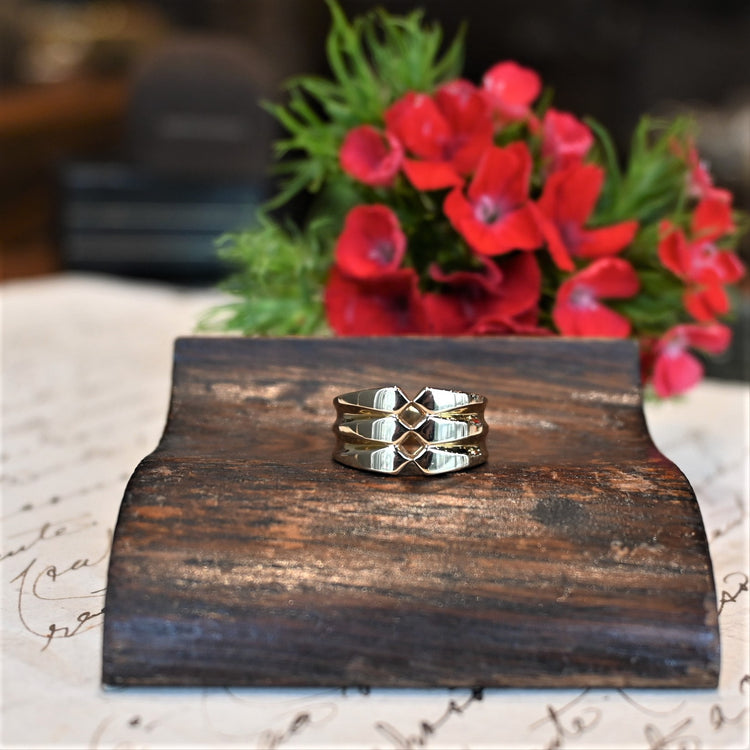 幅広 ゴールドデザインリング