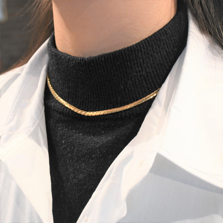 スネークネックレス