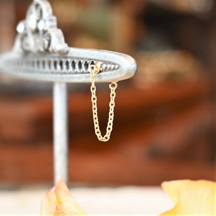 アシンメトリーデザイン ピアス