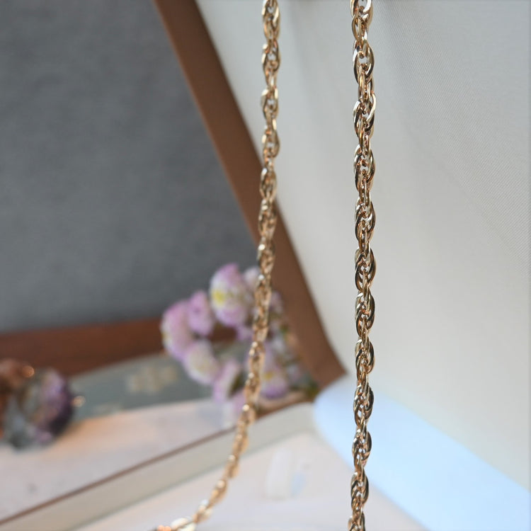 ゴージャスなフレンチロープチェーン