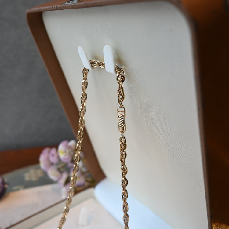 ゴージャスなフレンチロープチェーン