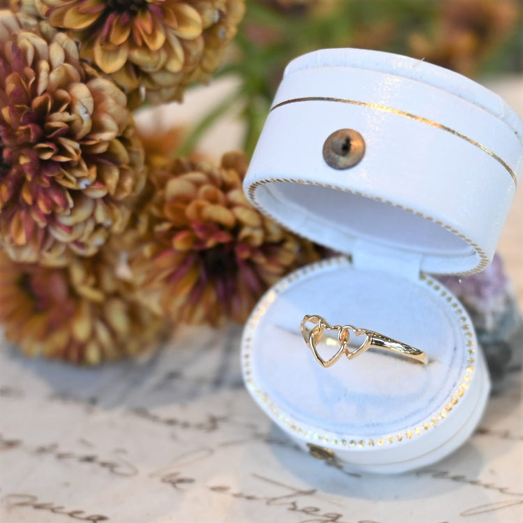 可愛らしい ハートモチーフリング