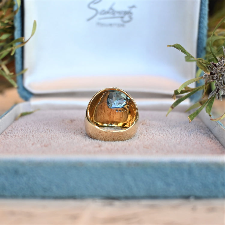 大粒アクアマリンのデザインリング