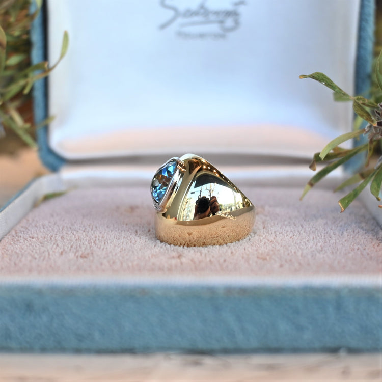 大粒アクアマリンのデザインリング