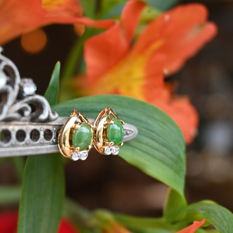 上品な 翡翠ピアス