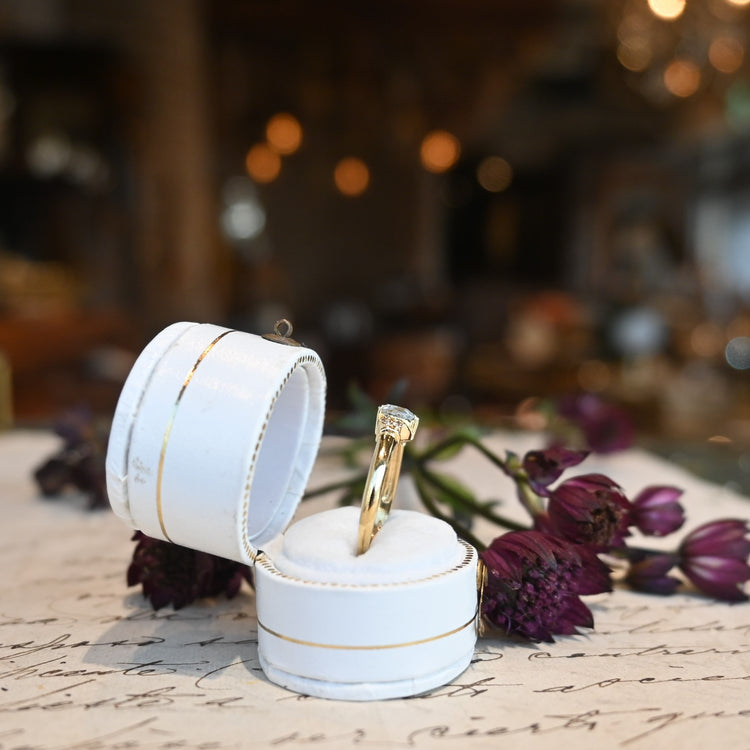 可愛らしい アクアマリンリング