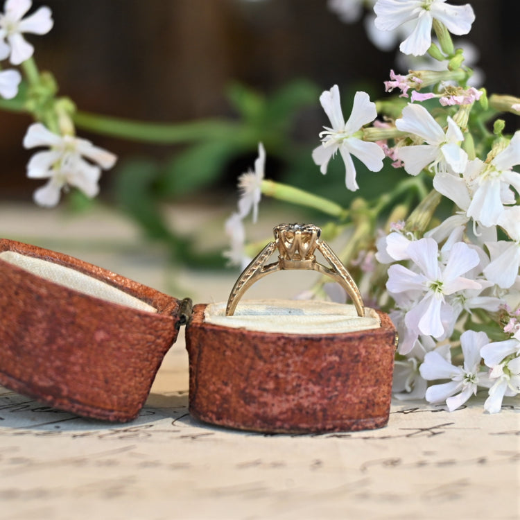 細工の細かな ダイヤモンドリング from U.K.