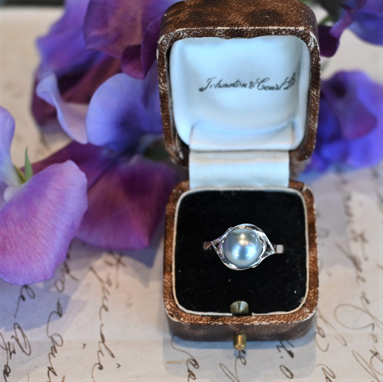 色合いの美しい パールリング