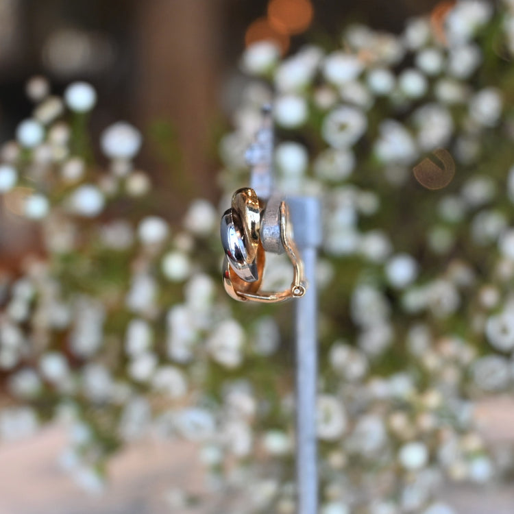 上品なコンビイヤリング