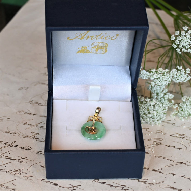 円形翡翠 トップ