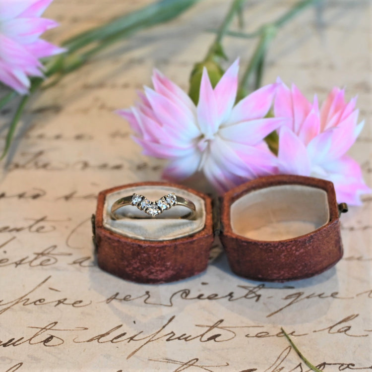 CZが美しく輝くヴィンテージリング from U.K