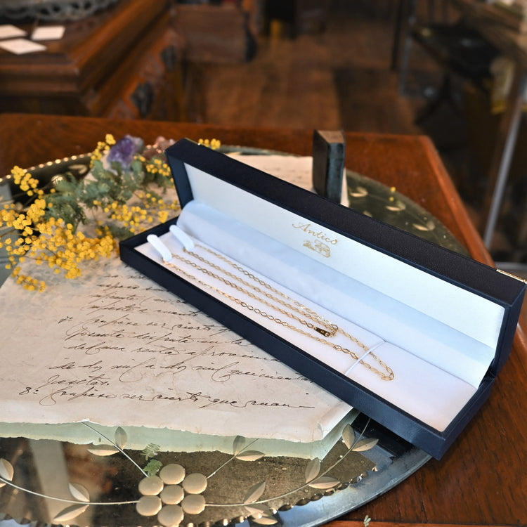 軽い着用感 デザインネックレス