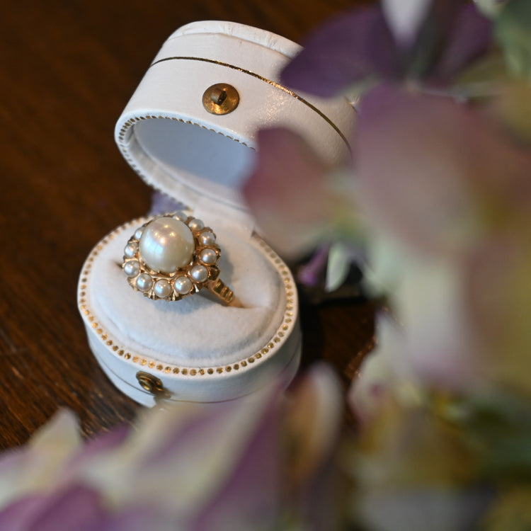 華やかなパールリング