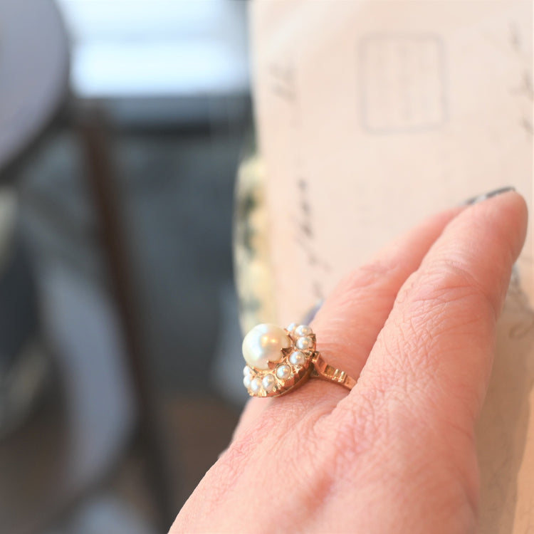 華やかなパールリング