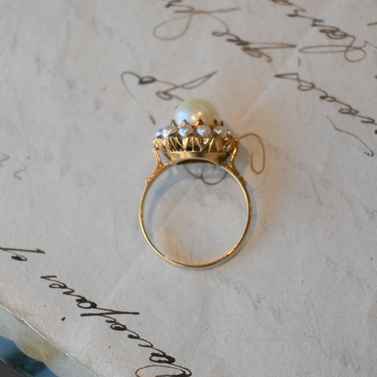 華やかなパールリング