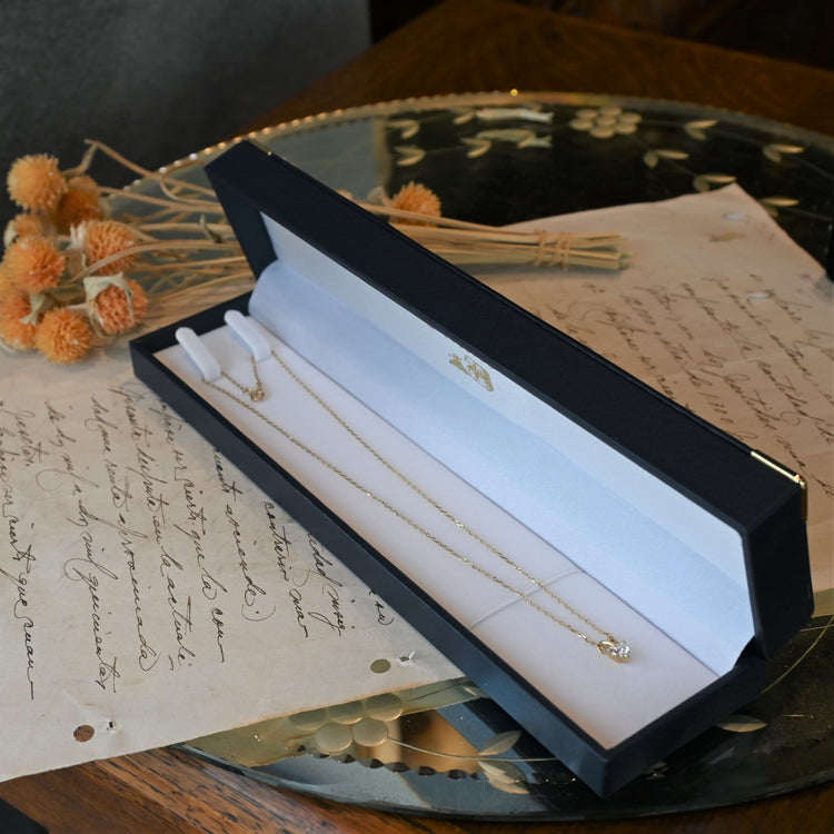 ハートシェイプが可愛らしい ダイヤモンドトップネックレス