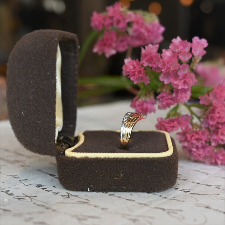 V字コンビリング