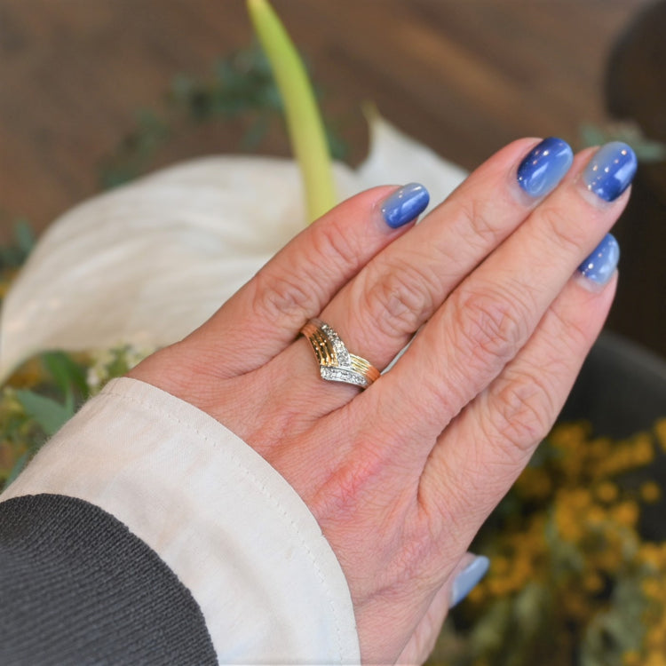 V字コンビリング