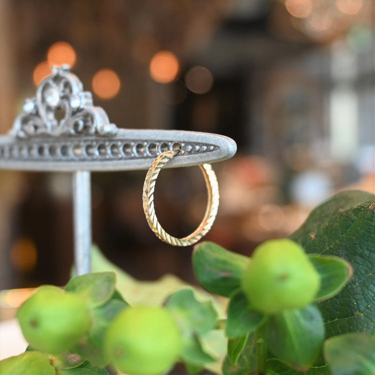 さりげない輝きが美しい ピアス