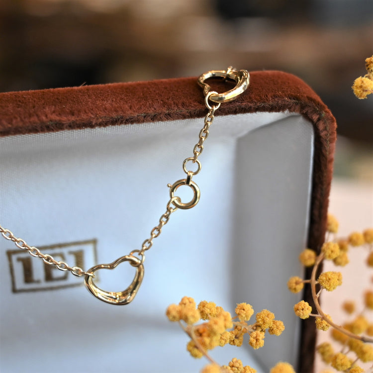 可愛らしい ハートブレスレット