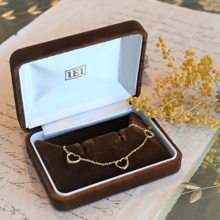 可愛らしい ハートブレスレット